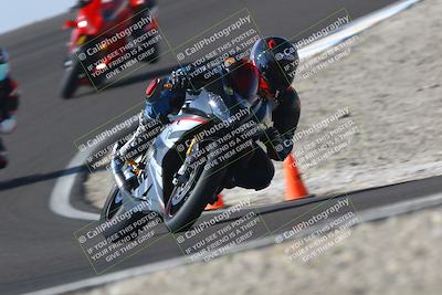 media/Nov-01-2025-TrackDaz (Sat) [[2b4d5192bc]]/A Group/12pm (Turn 2 (Outside)/